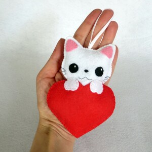 Felt cat in a heart plush, love gift, kawaii, handmade, cute bag charm Rouge