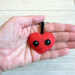 Felt keychain, kawaii heart, small gift for valentines day, cute accessorie, handmade image 10