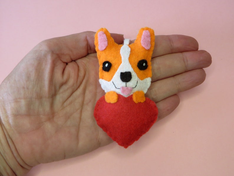 Corgi keychain, cute dog, in felt, handmade, dog lover gift image 5