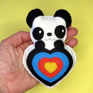 Peluche tir à l'arc, panda dans une cible, décoration pour carquois, en feutrine, fait main, cadeau pour archer image 4