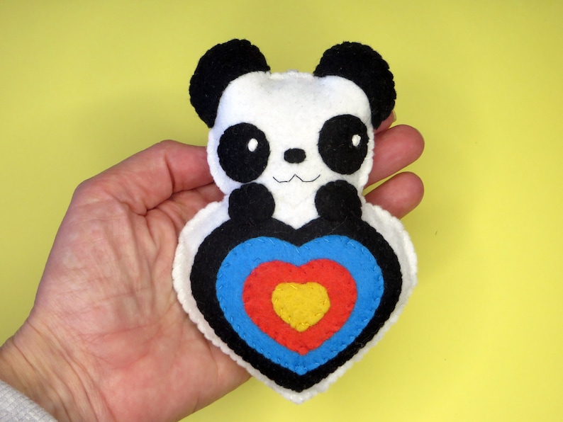 Peluche tir à l'arc, panda dans une cible, décoration pour carquois, en feutrine, fait main, cadeau pour archer image 4