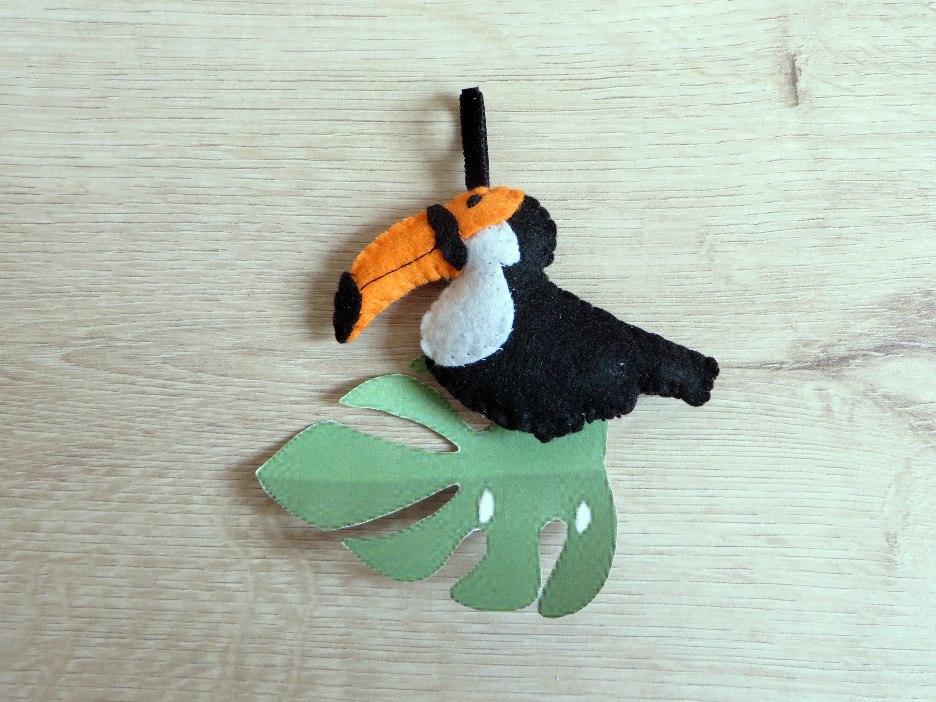 Toucan, Oiseau en Feutrine, Fait Main, Decoration Tropicale à Suspendre, Petit Cadeau de Fête Des Mè
