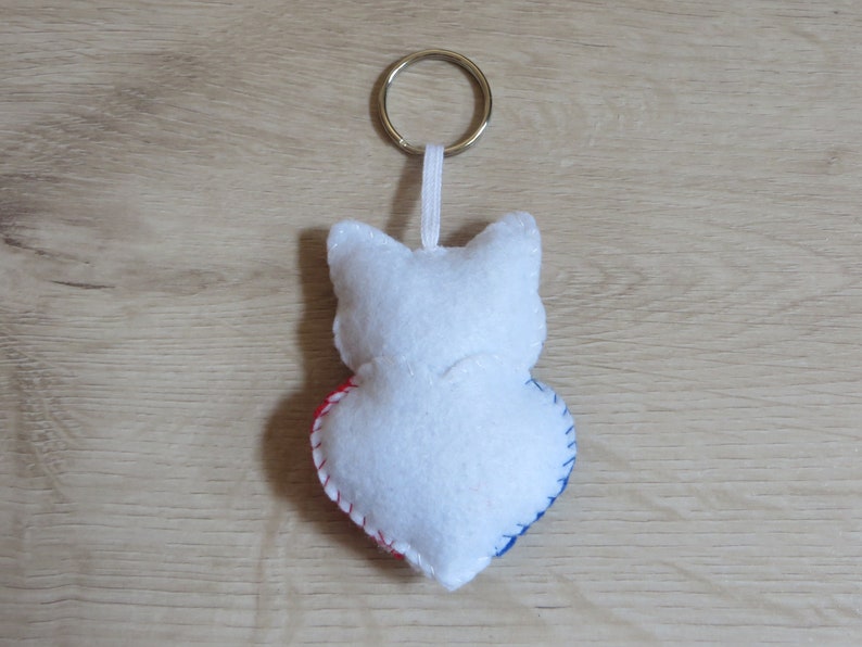 Porte-clef chat, peluche chat kawaii, dans un drapeau français, en feutrine, fait main, supporters français, jeux olympiques Paris 2024 image 3