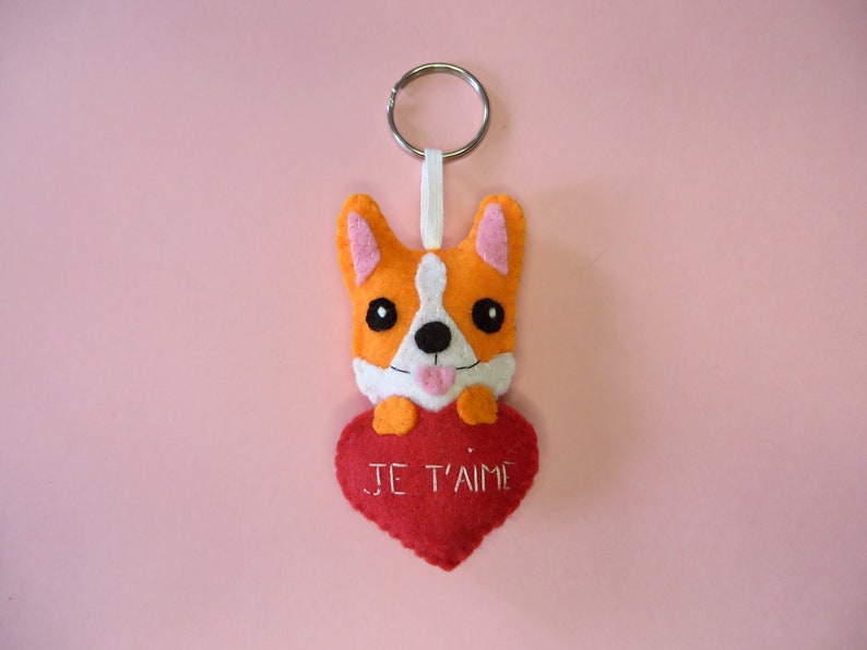 Corgi keychain, cute dog, in felt, handmade, dog lover gift image 3