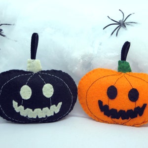 Jack O'Lantern pumpkin in felt - Handmade Halloween decoration