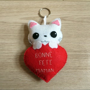 Peluche chat dans un coeur, cadeau fête des mères, kawaii, en feutrine, fait main, à suspendre bonne fete maman