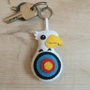 Eagle archery, kawaii keychain, in a target, in felt, handmade, archery lover gift image 5