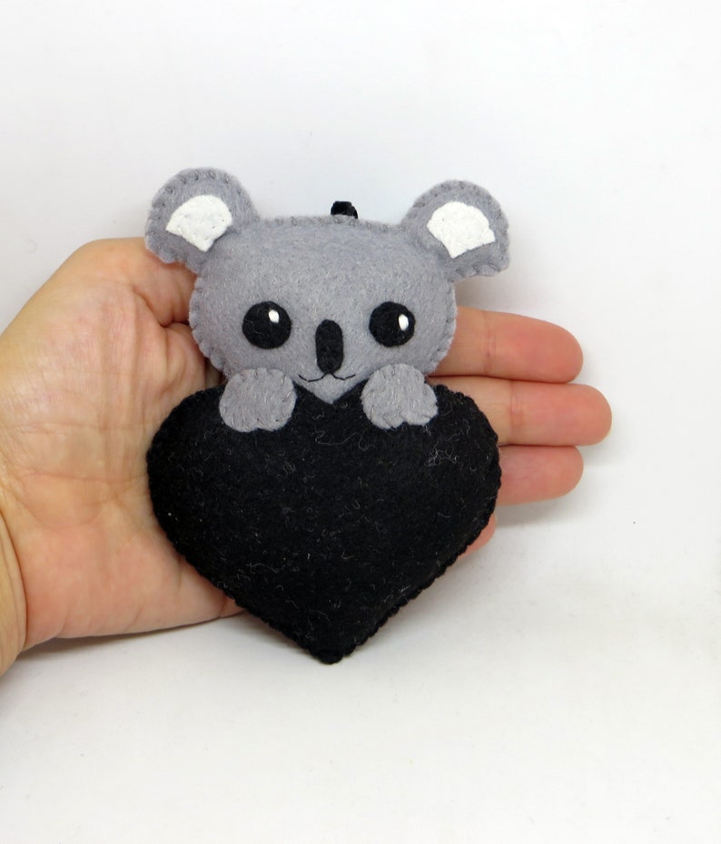 Koala plush, in a heart, in felt, handmade, love gift Noir