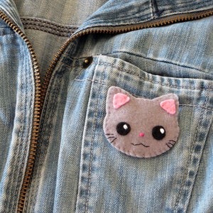 Broche chat gris, kawaii, en feutrine, petit cadeau fait main image 3