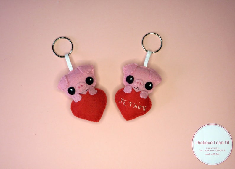 Porte clé feutrine, cochon dans un coeur, cadeau pour femme, mignon, fait main image 4