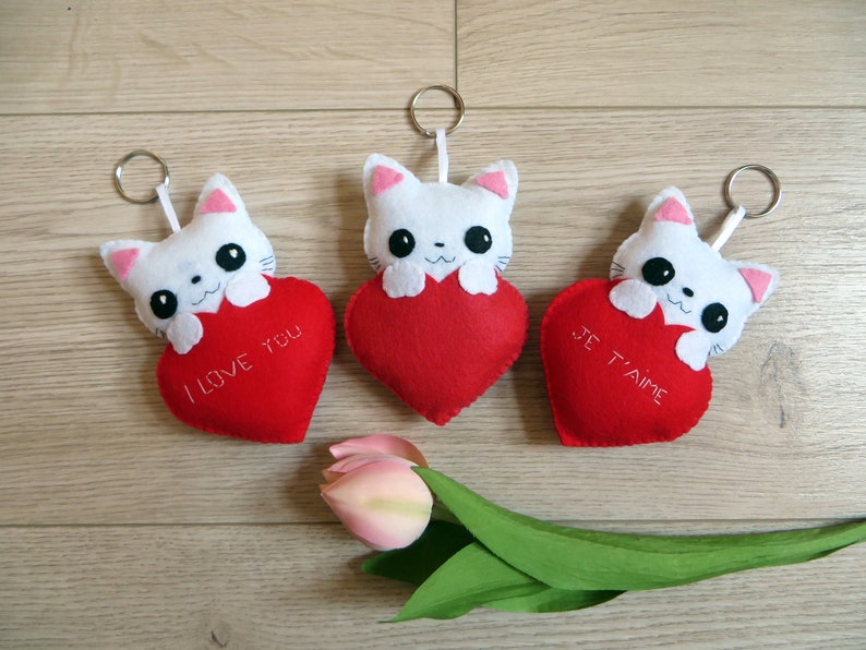 Felt cat in a heart plush, love gift, kawaii, handmade, cute bag charm image 2