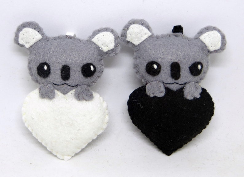 Porte clé koala dans un coeur, peluche kawaii, en feutrine, fait main, idée cadeau pour la fête des mères Ivoire