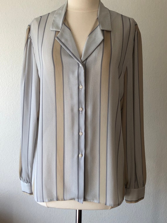 Vintage Sheer Button-Down Shirt in White with Gra… - image 4