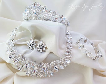 Bridal Tiara Set - Crystal Bridal jewellery set, Crystal Bridal jewelry set, Wedding jewellery with Matching tiara, Statement Bridal jewelry
