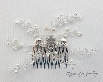 Skull Bridal hair comb - Skull headpiece - Gothic hair comb - Gothic bridal hair accessories - Skull hair comb - Gothic wedding hair piece