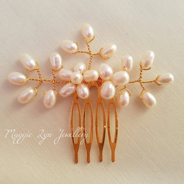Freshwater pearl hair comb in Gold or silver - Pearl hair accessories - Bridal hair comb, Pearl wedding hair comb, Bridesmaids hair comb, UK