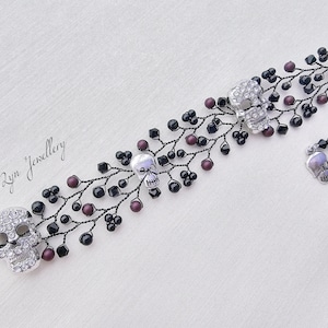 Black purple Gothic Bracelet - Gothic wedding bracelet - Gothic bridal bracelet, Gothic bracelet, Skull bracelet, Skull Jewelry, Gothic UK