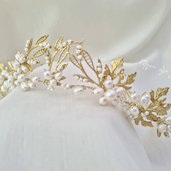 Gold leaf tiara - Gold pearl tiara - Gold leaf crown - Gold Bridal tiara -  Gold wedding crown - Gold tiara - Gold crown - Wedding tiara, Uk