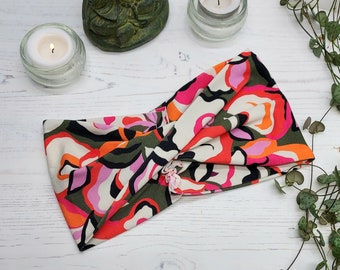 Twist Yoga Headband: Retro Flower Pattern, Stretch Fabric