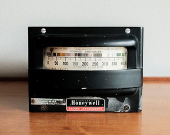 Vintage Temperature Meter - Centigrade / Honeywell Brown Instruments / Los Alamos Laboratory