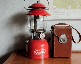 Vintage Red Coleman Lantern 200A - Tested & Working, Camping Lantern Light Decor