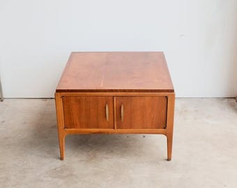 Mid Century End Table / Coffee Table by Lane / Paul McCobb style MCM Rhythm