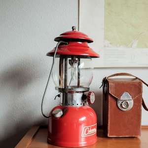 Vintage Red Coleman Lantern 200A Tested & Working, Camping Lantern Light Decor image 3