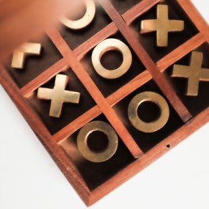 Messing und Holz Tic Tac Toe Spiel Vintage Bild 2
