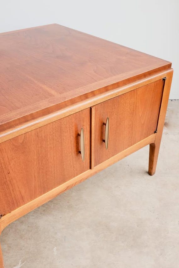 Mid Century End Table / Coffee Table by Lane / Paul Mccobb Style