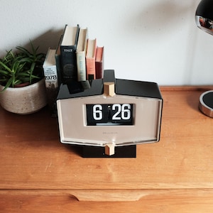 Mid Century Bulova Flip Clock Geometric triangular MCM design, desk clock, wall clock, flip clock, battery powered image 3