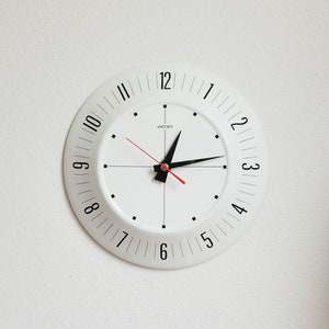 Welby Wall Clock / Circle Hanging wall clock / White Wall Clock