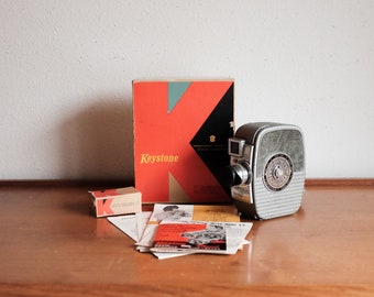 Keystone K-25 8mm Kamera mit Box und Materialien