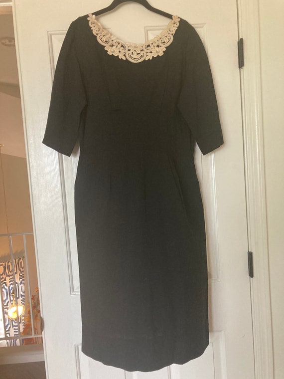 Vintage 60s White Wiggle Dress with Blue Roses