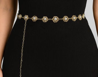Ceinture chaîne avec perles flottantes : fermoir doré, accessoire pour robe de soirée
