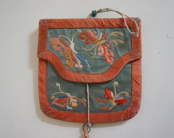 Old silk embroidered purse. China