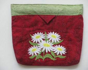 Daisy Snap Bag, Embroidered Snap Bag, Cosmetic Bag, Snap Pouch, Cosmetic Pouch