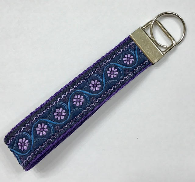 Jacquard Daisy Flowers Ribbon Designer Wristlet Key Fob: Lavender/Black,Lanyard/Pulls/Dog Collars/Luggage/Backpack Tags, Quilters Fob