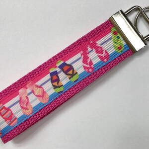 Flip Flops verano / playa pulsera pulsera KeyFob / Anillo / Lanyard / Collar de perro / equipaje / etiqueta de la mochila, insignia de playa / soporte de silbido, regalo