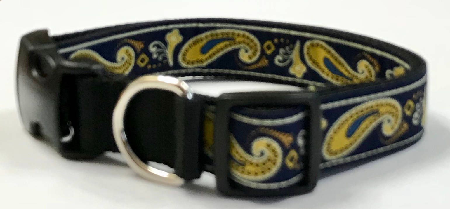 Black & Gold Paisley Designer Dog Collar and Leash Set 
