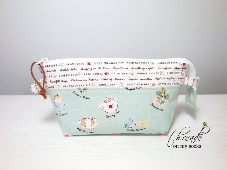 Handmade Open Wide Pouch, Notions Pouch, My Favorite Things, All Purpose Pouch Green