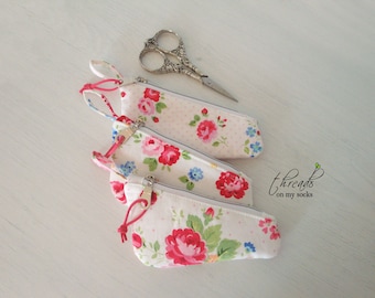 Handmade Scissor Pouch, Embroidery Scissor, Cross Stitch Scissor Pouch, Scissor Keeper, PamKitty Picnic