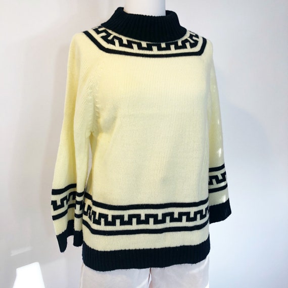 Vintage 80's Black and Cream Geometric Sweater - image 2