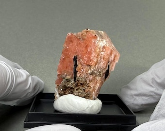 Serandite - Canada - 42 x 28 x 22mm - Mineral Specimen Crystal