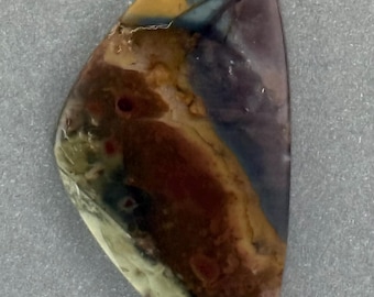 Morrisonite Jasper Cabochon 45 x 25 mm Triangular Designer