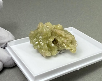 Vesuvianite - Jeffrey Mine, Québec, Canada - 45 x 36 x 23 - Mineral Specimen Crystal Cluster Green Idocrase