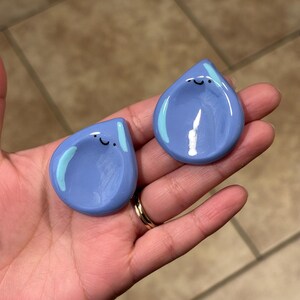Water drop polymer clay worry stone| Desk buddies | pocket friends afbeelding 2