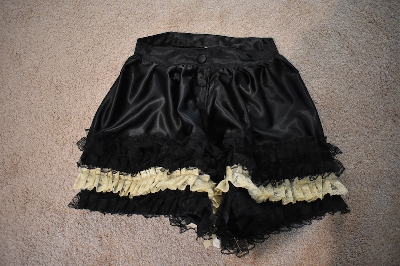 Pantalettes; Bloomers; Pantaloons; Victorian Underwear; Steampunk; Westworld; Clementine Pennyfeather; Maeve Millay; Saloon Girl