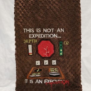 Toalla de cocina bordada que brilla en la oscuridad Iron Lung