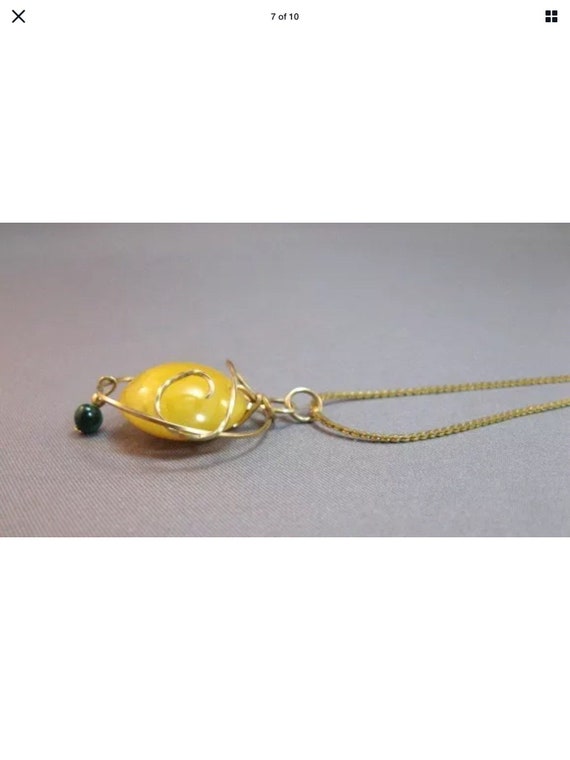 Round butter amber gold tone metal necklace penda… - image 3