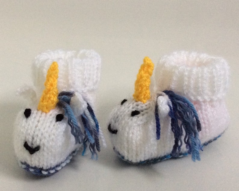 Unicorn baby booties knitting pattern animal baby boots shoes socks boy baby girl baby slippers winter gift image 5